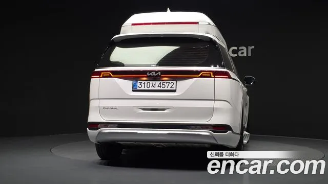 Kia Carnival 2022 thumb 4