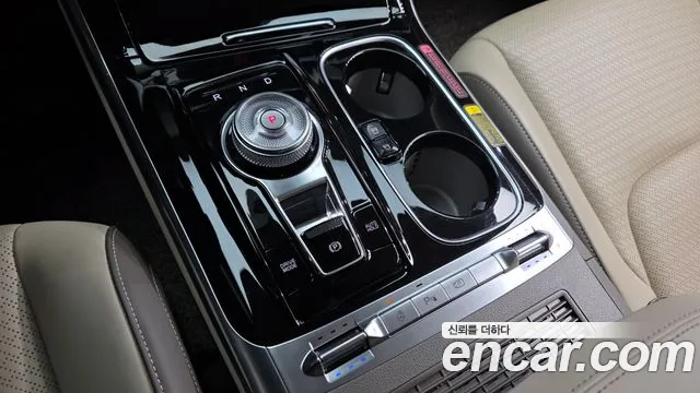 Kia Carnival 2022 thumb 9