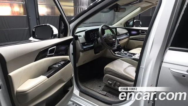 Kia Carnival 2022 thumb 10