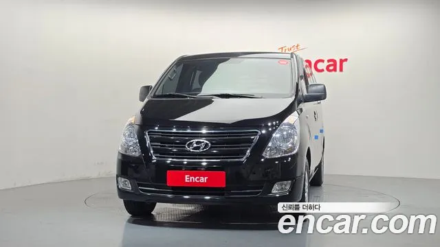 Hyundai Starex 2017 thumb 3