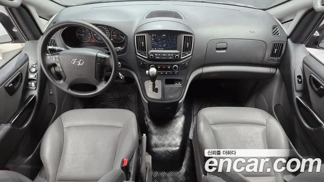 Hyundai Starex 2017 thumb 7