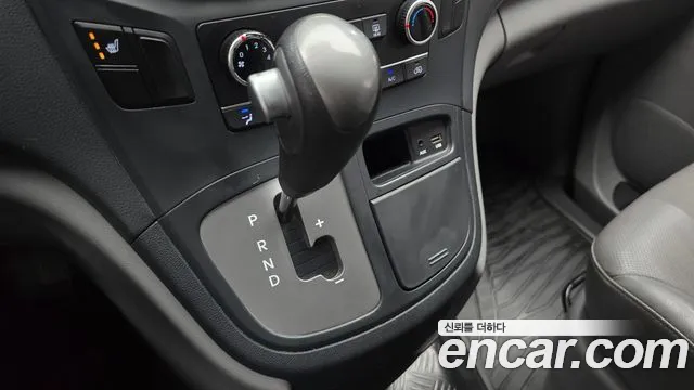Hyundai Starex 2017 thumb 9
