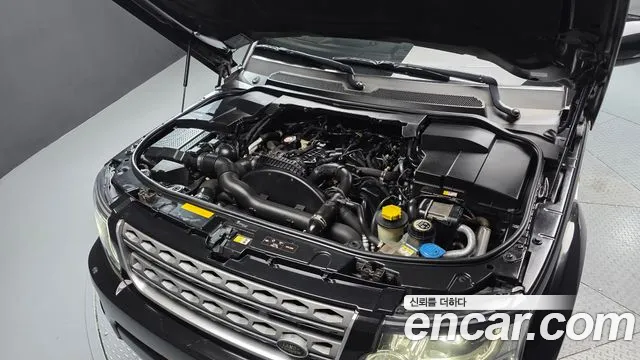 Land Rover Discovery 2015 thumb 6