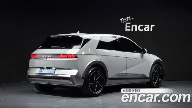 Hyundai IONIQ 5 2024 thumb 2
