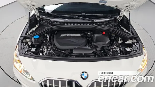 BMW 2-Series 2025 thumb 5