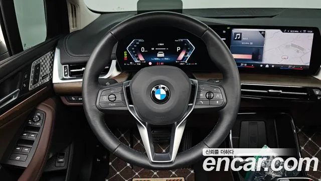 BMW 2-Series 2025 thumb 12