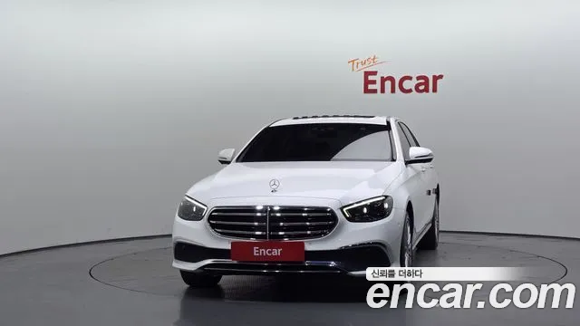 Mercedes-Benz E-Класс 2021 thumb 3
