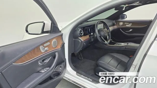 Mercedes-Benz E-Класс 2021 thumb 10