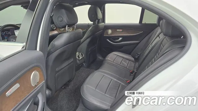 Mercedes-Benz E-Класс 2021 thumb 11