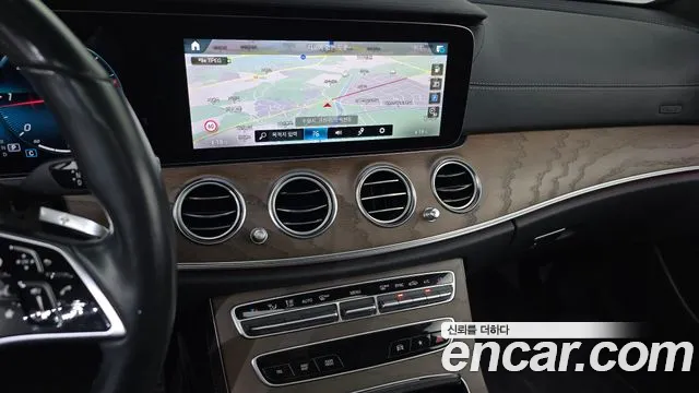 Mercedes-Benz E-Класс 2021 thumb 12