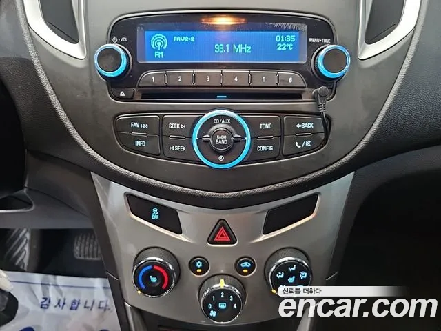 ChevroletGMDaewoo Tracker 2015 thumb 10
