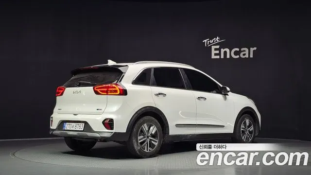 Kia Niro 2021 thumb 2