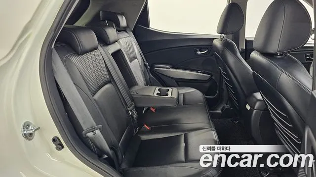 KG_Mobility_Ssangyong TIBOLI 2019 thumb 12