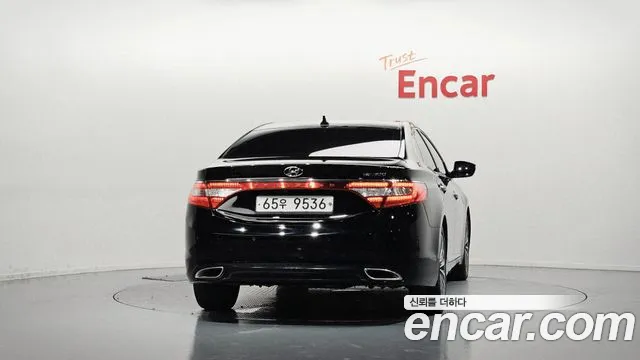 Hyundai Grandeur 2013 thumb 4