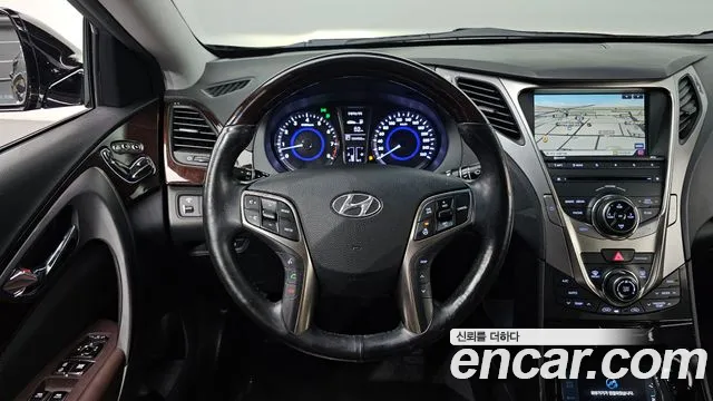 Hyundai Grandeur 2013 thumb 12
