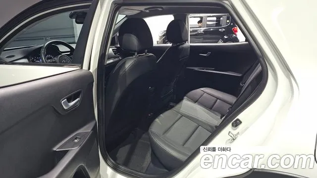 Kia Stonic 2020 thumb 11