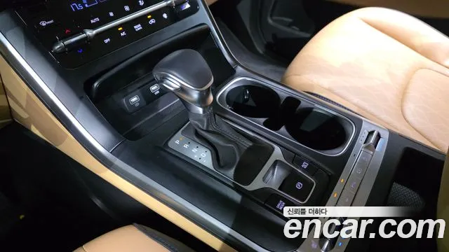 Kia Carnival 2023 thumb 9