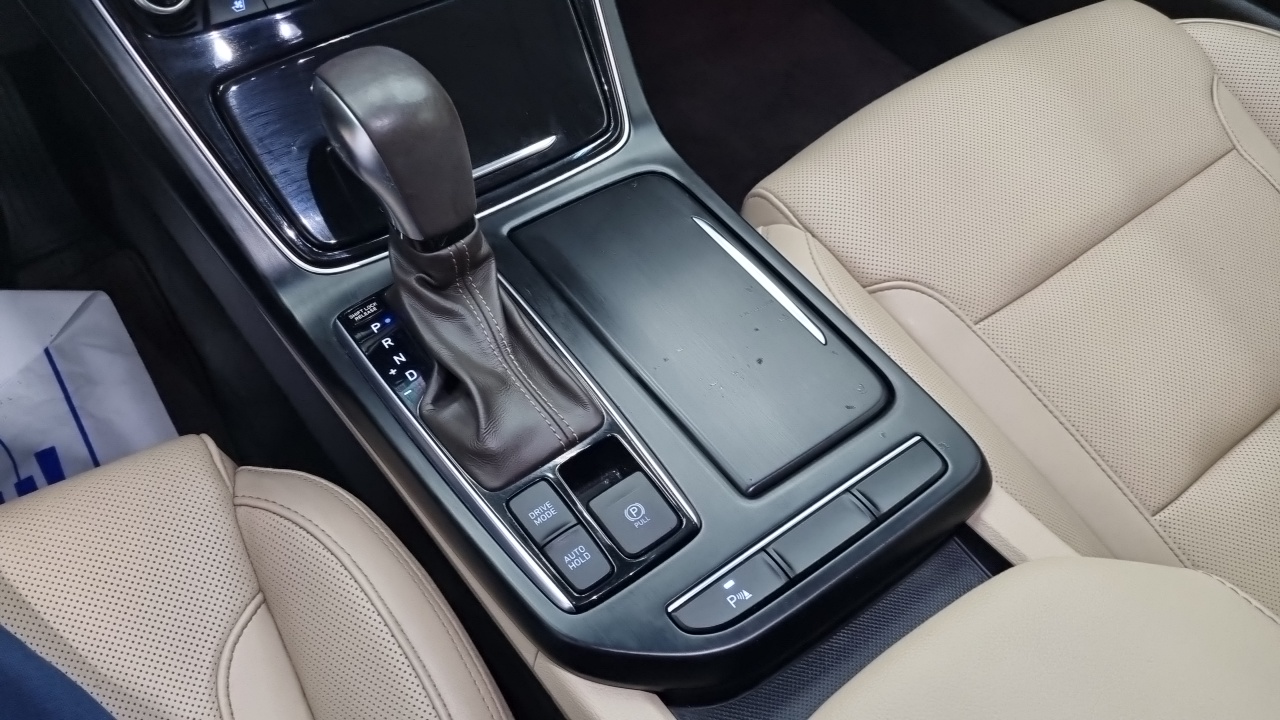 Hyundai Grandeur 2017 thumb 9