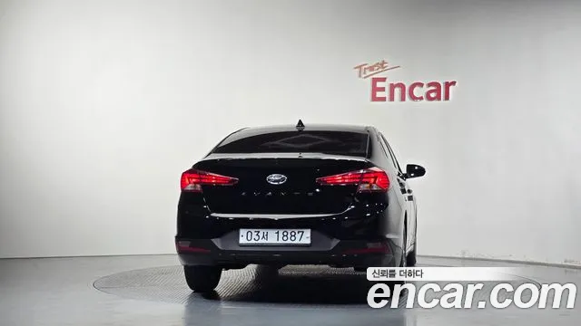 Hyundai Avante 2018 thumb 4