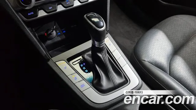 Hyundai Avante 2018 thumb 9
