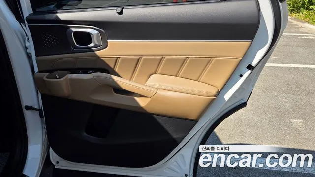 Kia Sorento 2025 thumb 4