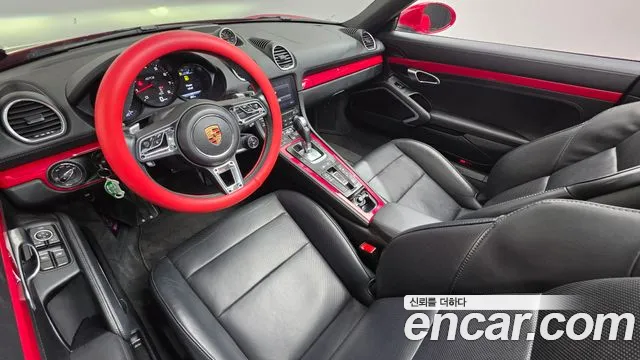 Porsche Cayman 2019 thumb 7