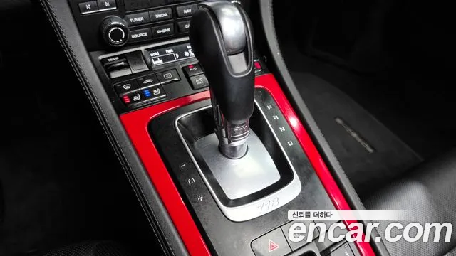 Porsche Cayman 2019 thumb 9