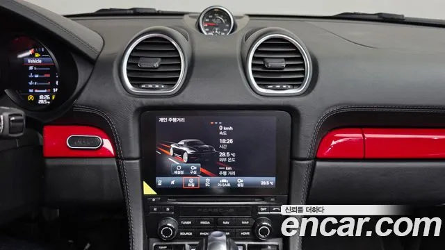 Porsche Cayman 2019 thumb 11