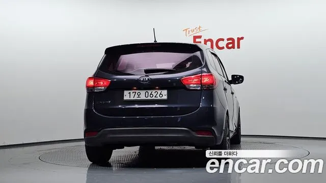 Kia Carens 2016 thumb 4