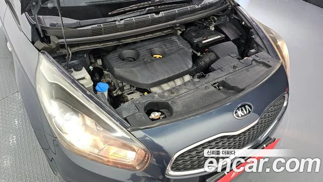 Kia Carens 2016 thumb 6