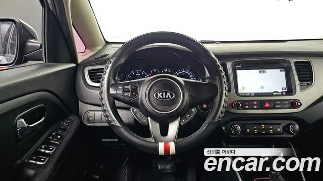 Kia Carens 2016 thumb 12
