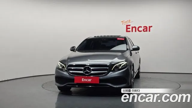 Mercedes-Benz E-Класс 2020 thumb 2