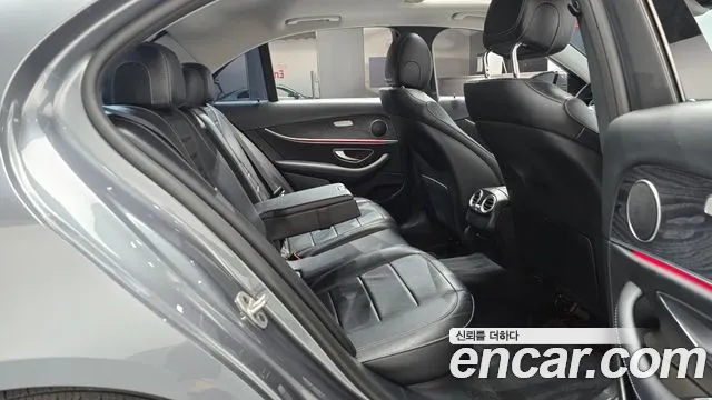 Mercedes-Benz E-Класс 2020 thumb 10
