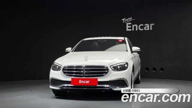 Mercedes-Benz E-Класс 2021 thumb 3