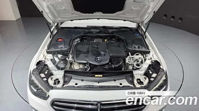 Mercedes-Benz E-Класс 2021 thumb 6