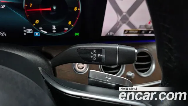 Mercedes-Benz E-Класс 2021 thumb 9