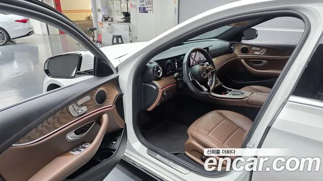 Mercedes-Benz E-Класс 2021 thumb 10