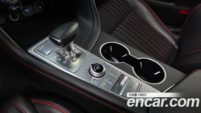 Genesis G70 2022 thumb 9