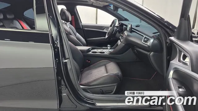 Genesis G70 2022 thumb 11