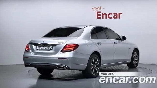Mercedes-Benz E-Класс 2020 thumb 2
