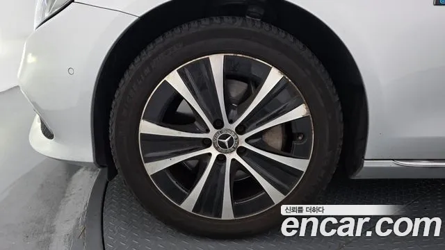 Mercedes-Benz E-Класс 2020 thumb 5