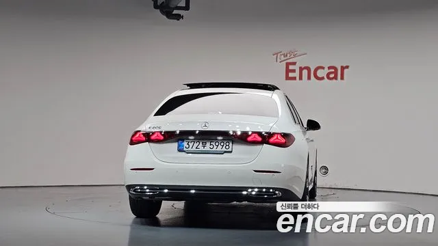 Mercedes-Benz E-Класс 2025 thumb 3
