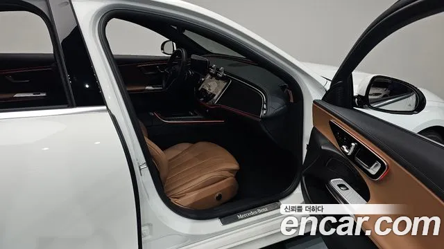 Mercedes-Benz E-Класс 2025 thumb 10