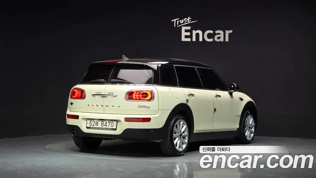 MINI Clubman 2017 thumb 2