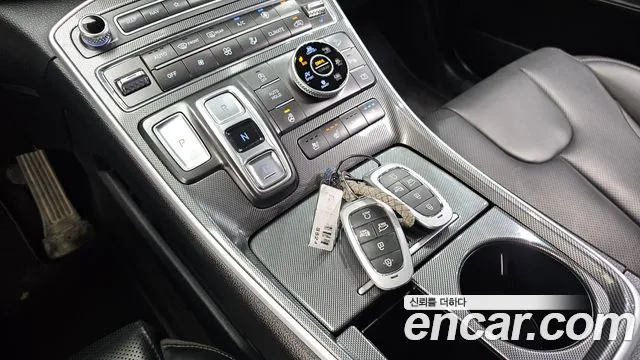 Hyundai Santa Fe 2021 thumb 9