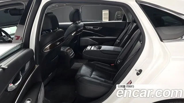 Kia K9 2018 thumb 12
