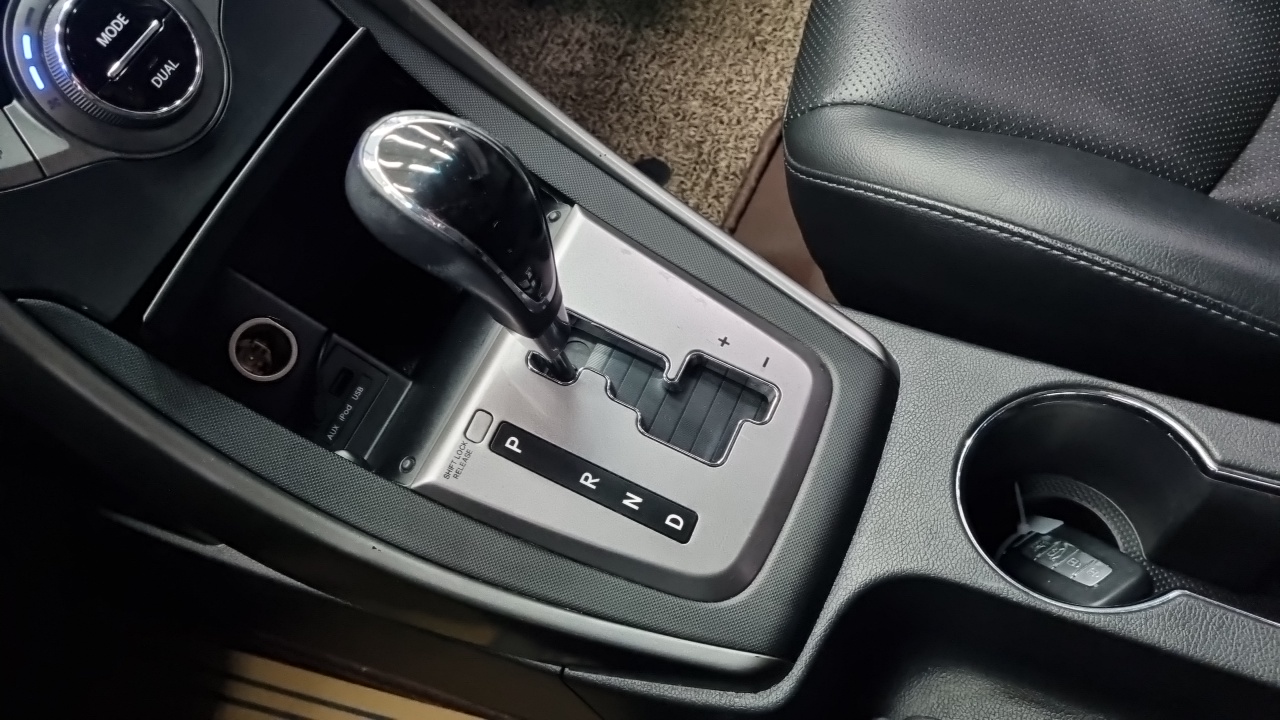 Hyundai Avante 2013 thumb 9