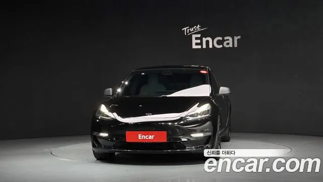 Tesla Model 3 2021 thumb 3