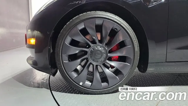 Tesla Model 3 2021 thumb 5