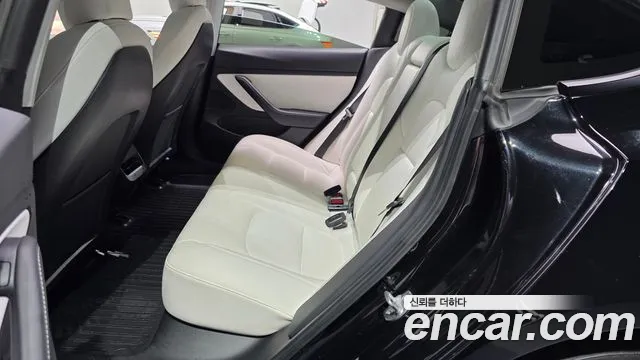 Tesla Model 3 2021 thumb 11
